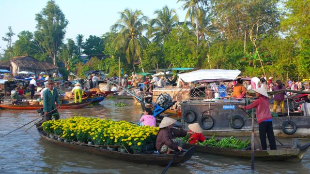 Floating market