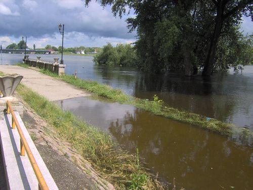 Biológiai vízminőségi jellemzők és határértékek 