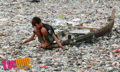 Humans living along contantaminated rivers